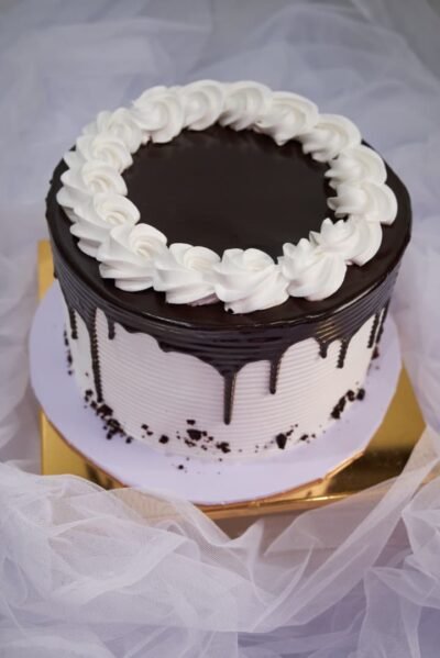 8" Single flavour RTG Whipped Cream Cake