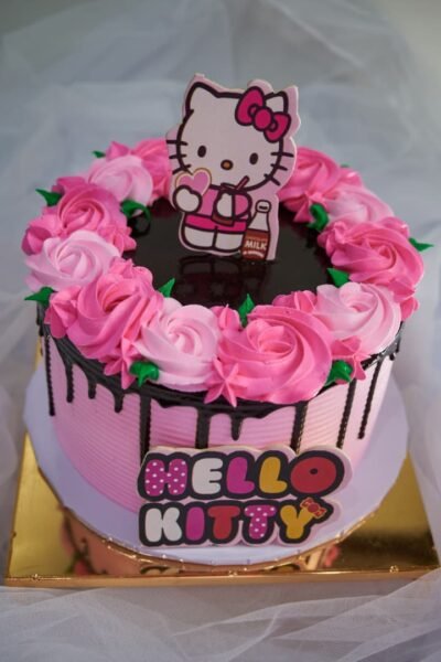 8" 3 flavours Character RTG Whipped Cream Cake